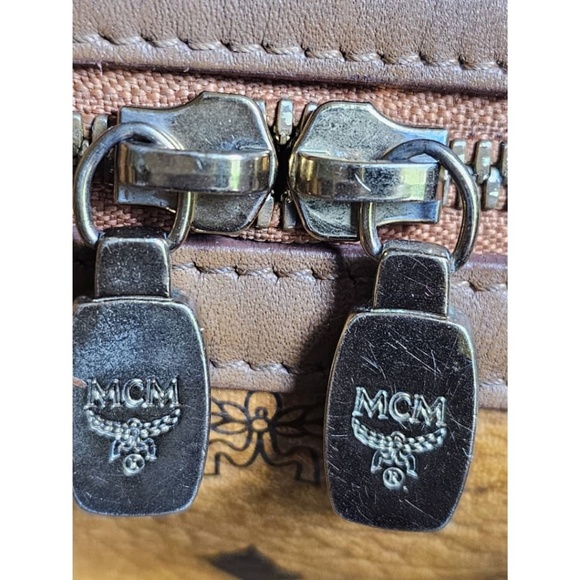 Authentic MCM Visestos BOSTON Bag Cognac - Picture 12 of 13